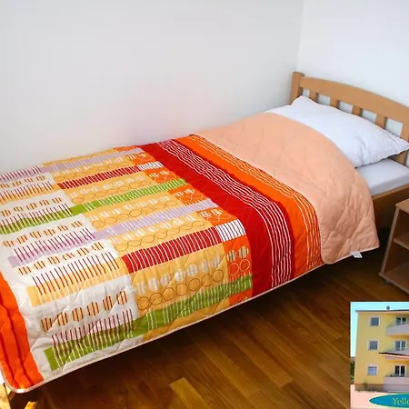 Yellow House Pula Room photo